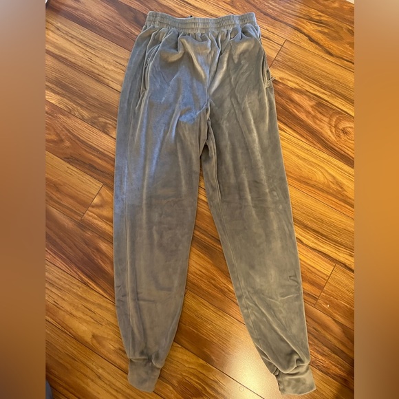 Skims velour grey sweatpants - Picture 2 of 3